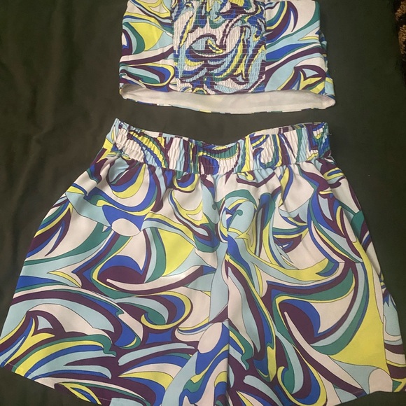 Express Two piece set - Picture 6 of 6